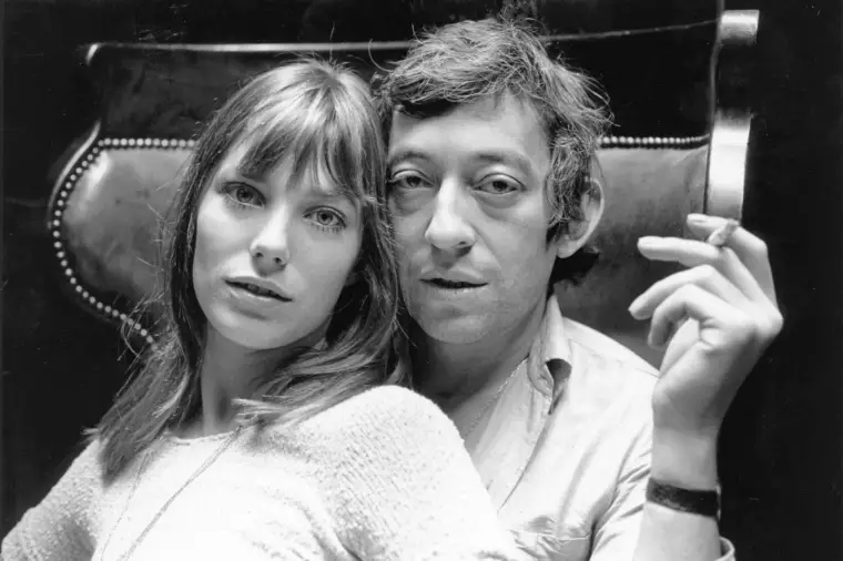 Serge Gainsbourg a eu de nombreuses muses, dont l'actrice Jane Birkin avec laquelle il aura une fille, Charlotte