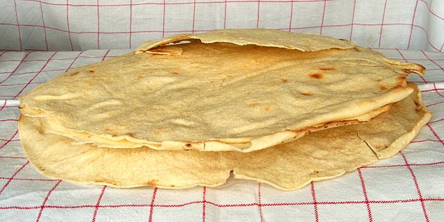 Une des spécialités culinaires italiennes (Région Sardaigne) :   pane carasau 