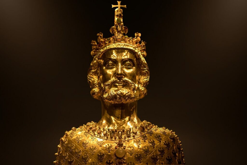 Charlemagne, CV d’un sacré roi franc