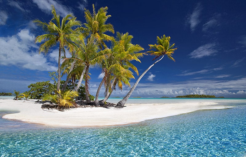 Le lagon bleu de l’atoll Rangiroa ©Julius Silver