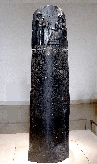 Face avant de la stèle du code d’Hammurabi, musée du Louvre