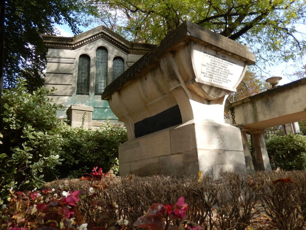 Monument funéraire de Jean de La Fontaine, Cimetière du Père-Lachaise