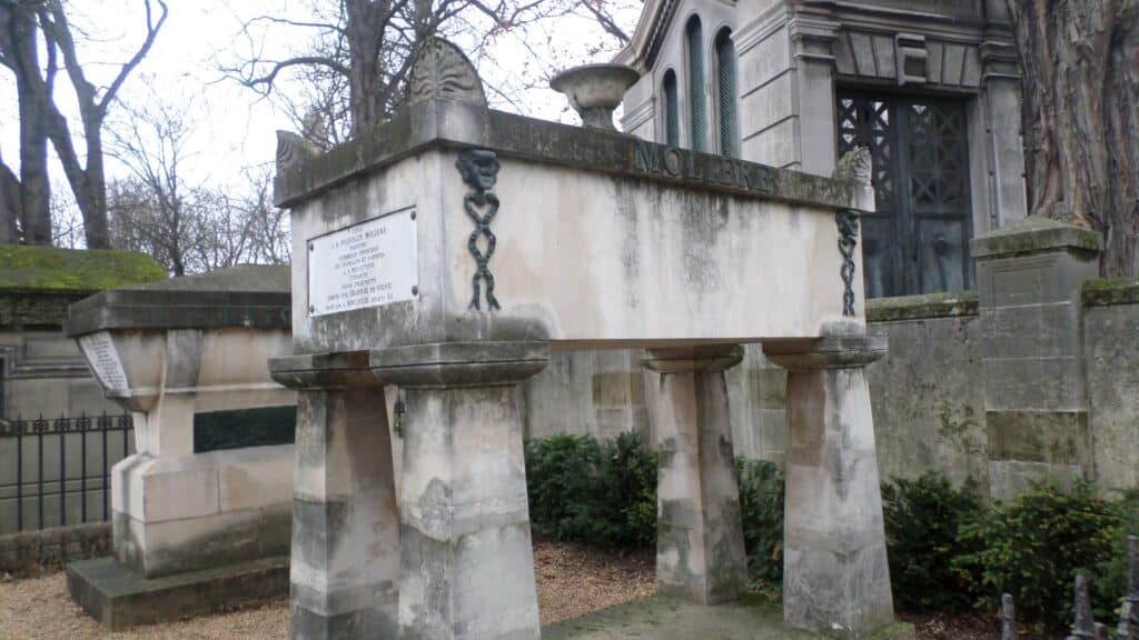 Monument funéraire de Molière, Cimetière du Père-Lachaise