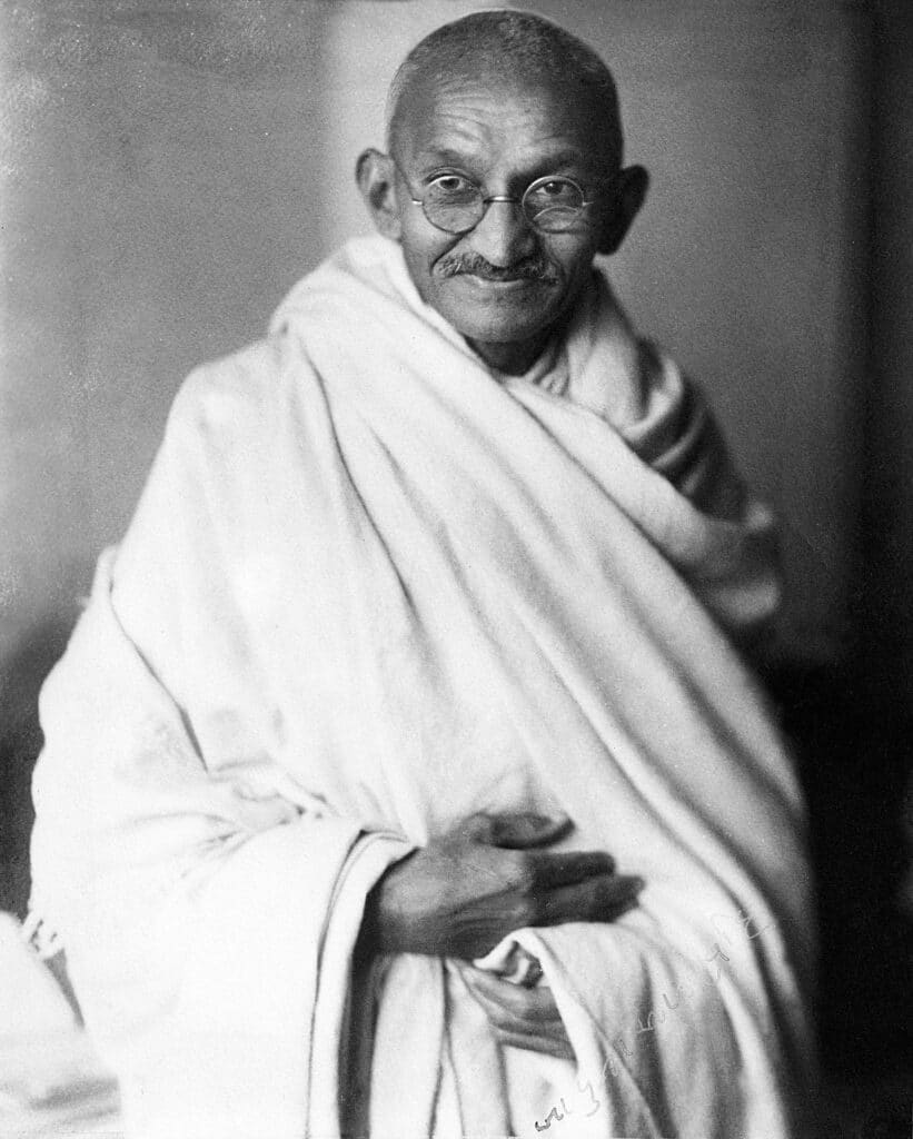 Portrait de Gandhi (Wikimedia commons)
