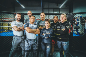 Florian Rousseau parmi ses acolytes au MMA Fight Club de Tours