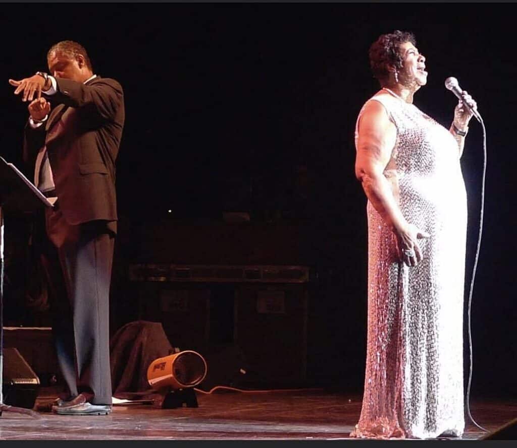 Fred Nelson et Aretha Franklin / Photo par La'D'Music sur Wikimédia