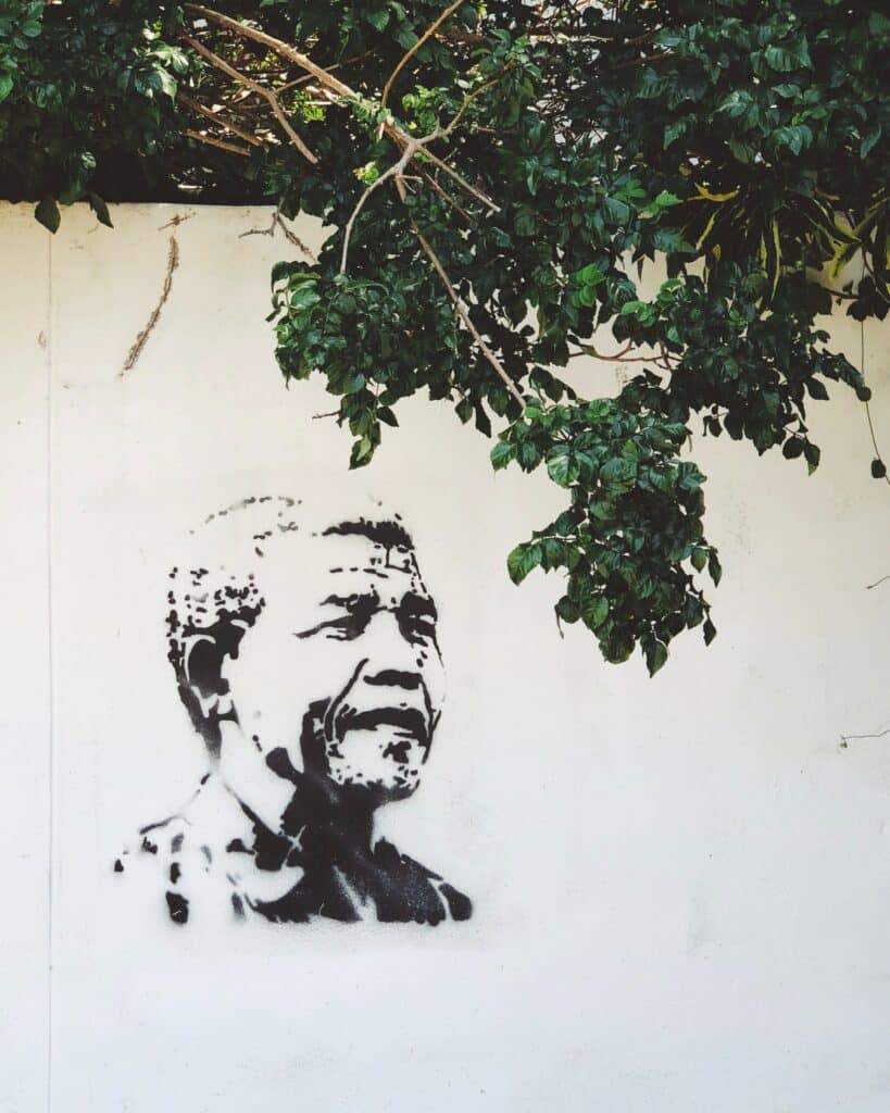 Pochoir illustrant le portrait de Nelson Mandela