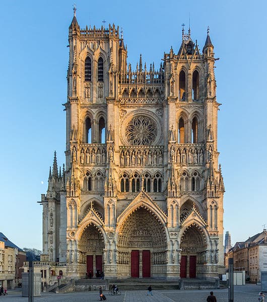 Cathédrale Notre-Dame d’Amiens © Raimond Spekking / CC-BY-SA 4.0 (via Wikimedia Commons)