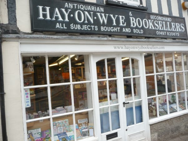 bibliotheques galloise hay on wye (Creativ Commons)